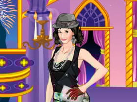Helen Dress Up For Demi Lovato