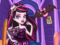 Draculaura Dress Up